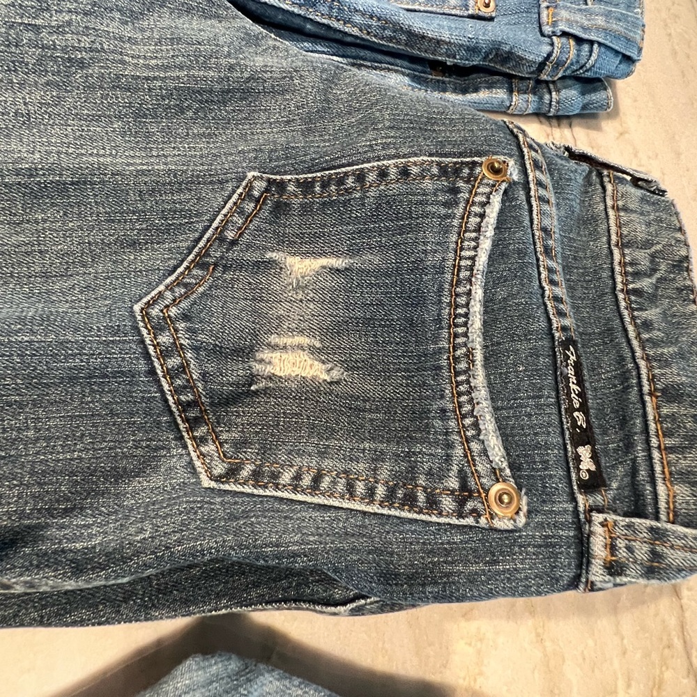 Selling Frankie B Jeans. Size 2. Bell bottom.